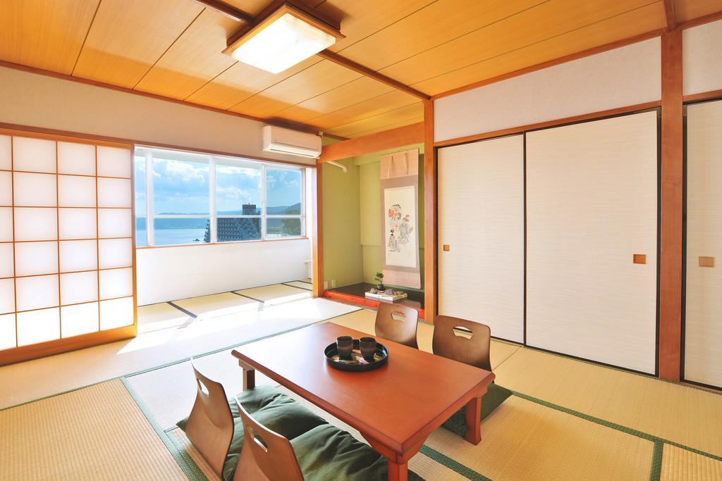 Onsen Hostel Hinoemi Atami  Εξωτερικό φωτογραφία